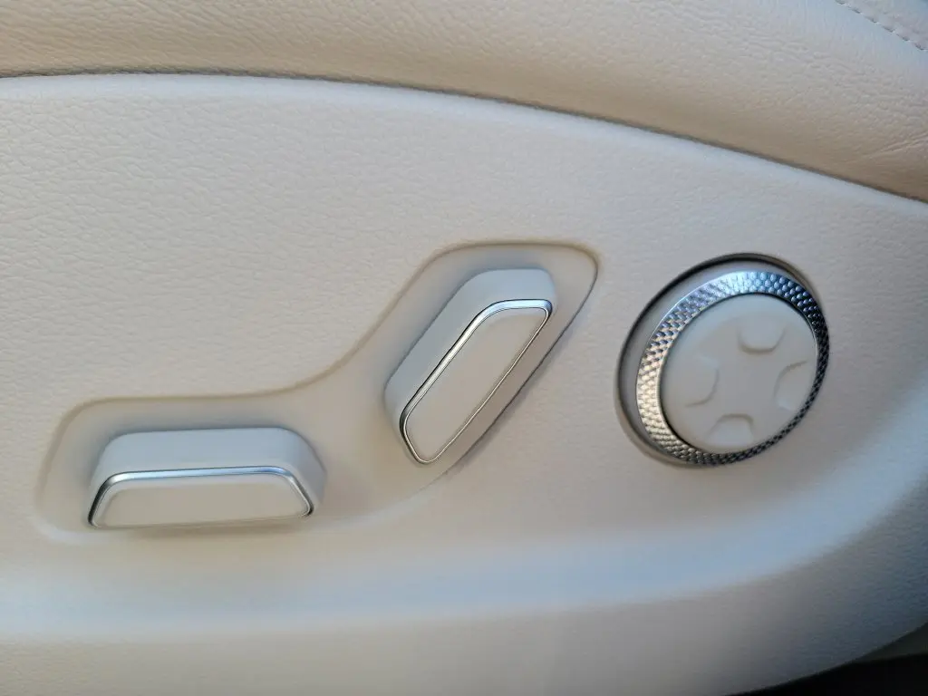 2026 Genesis GV80 - $62,099