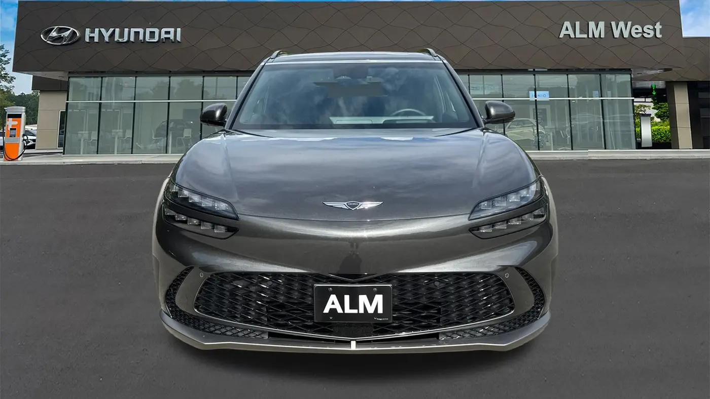 2025 Genesis GV60 Standard