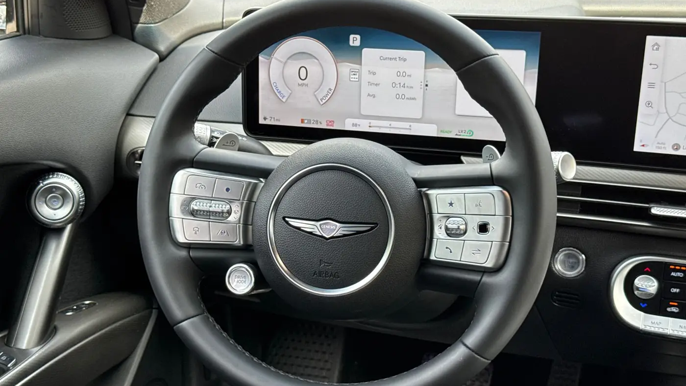 2025 Genesis GV60 Standard