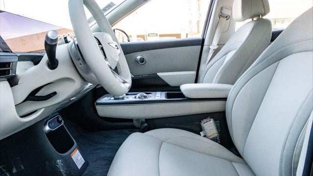 2026 Genesis GV60 Standard
