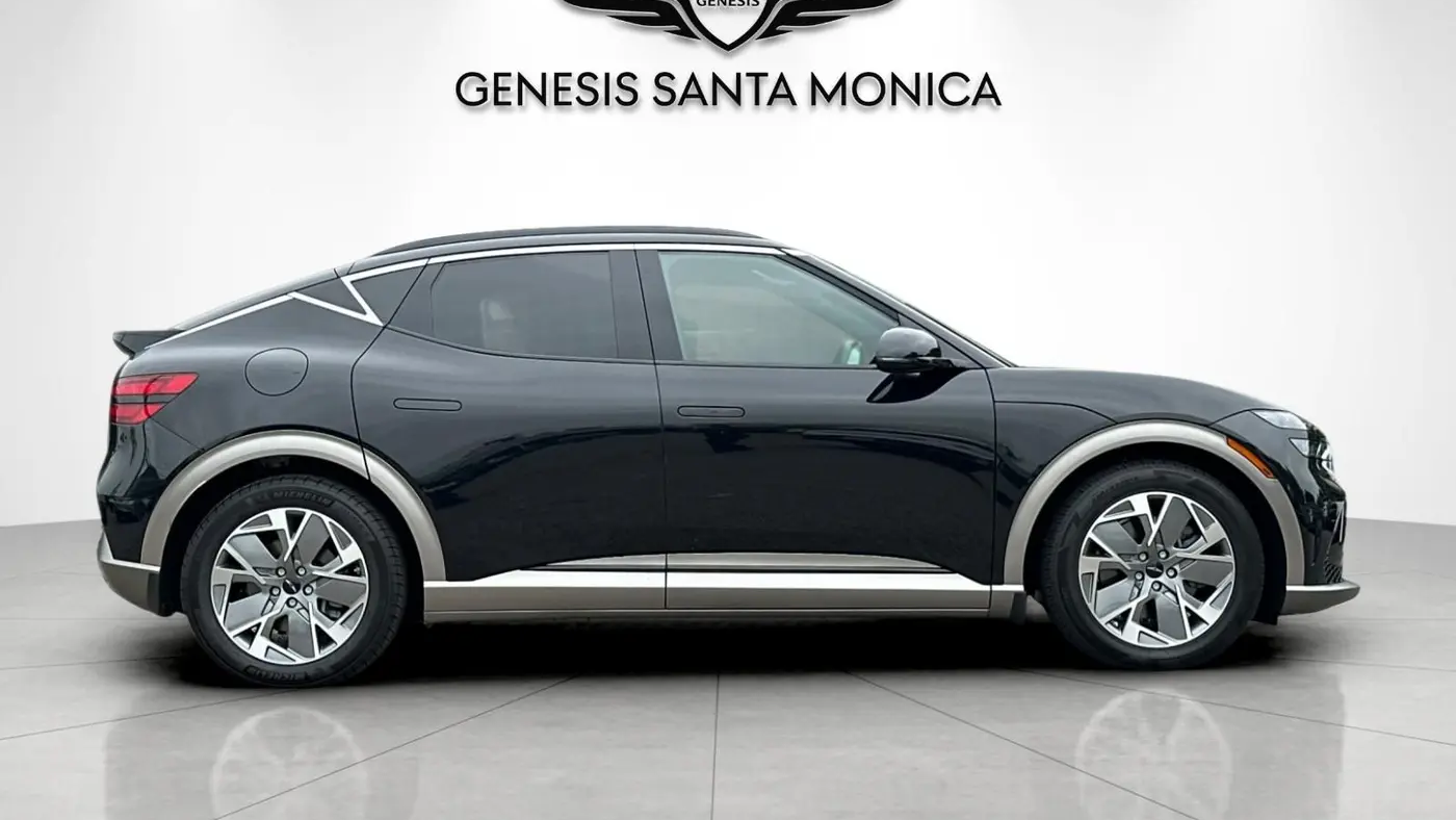 2025 Genesis GV60 Standard
