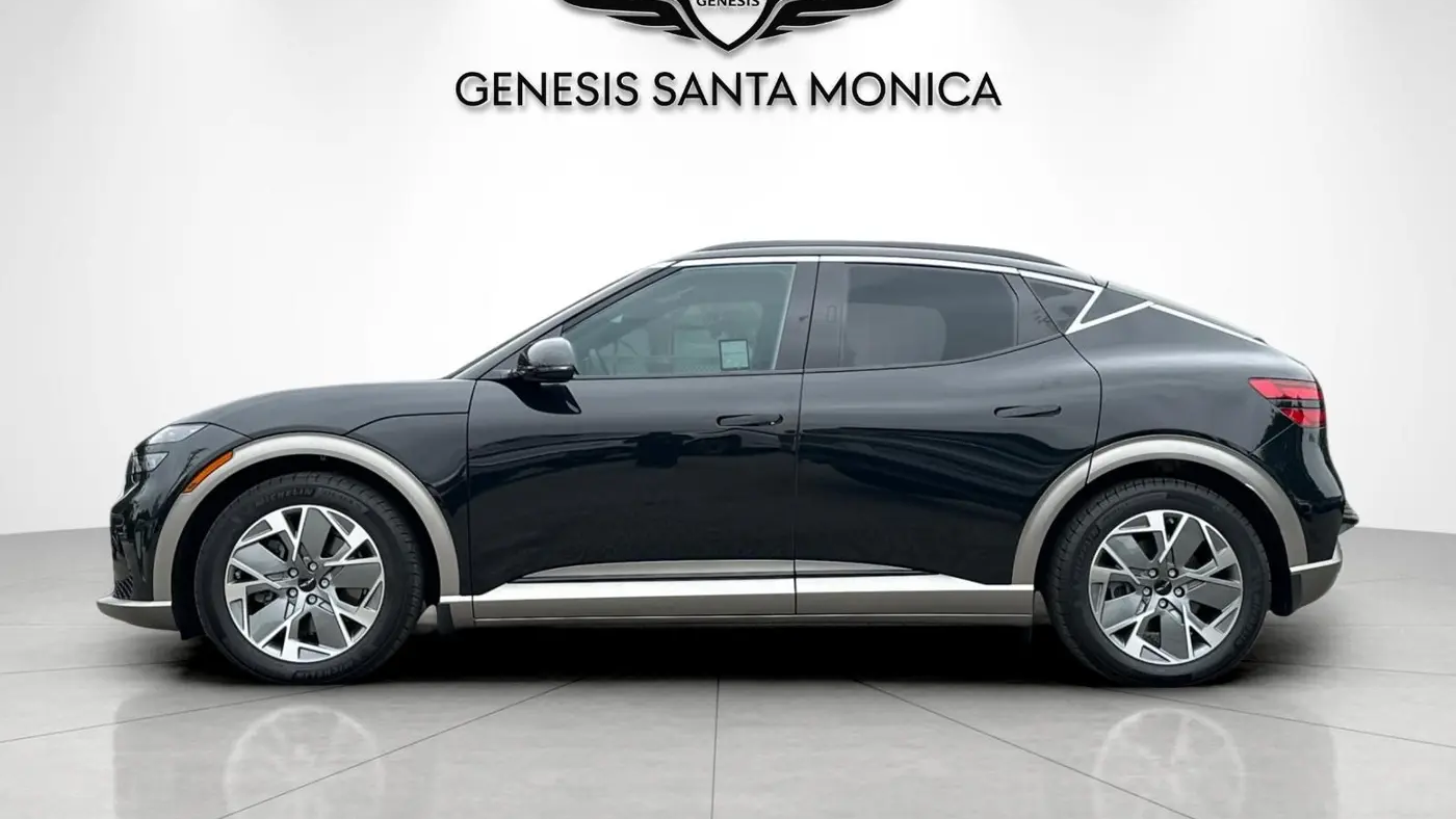 2025 Genesis GV60 Standard