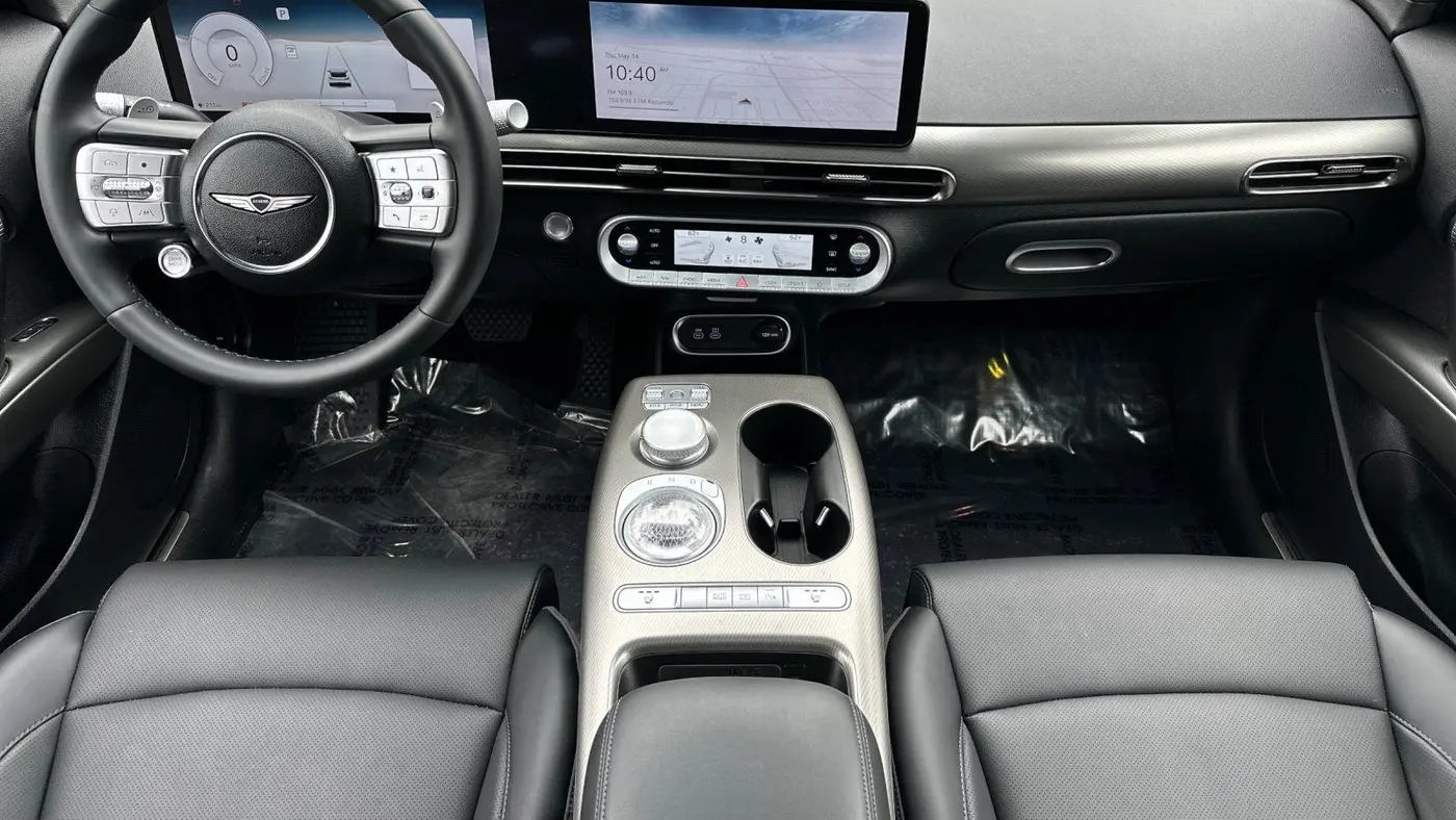 2025 Genesis GV60 Standard