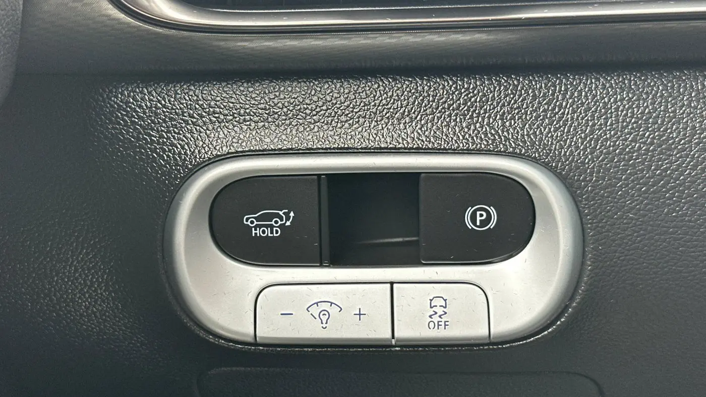 2025 Genesis GV60 Standard