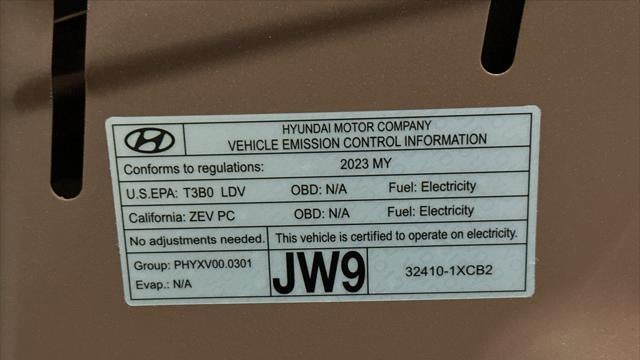 2023 Genesis GV60 Advanced