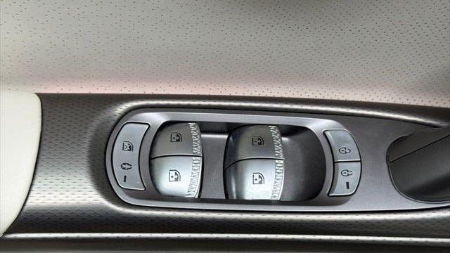2023 Genesis GV60 Advanced