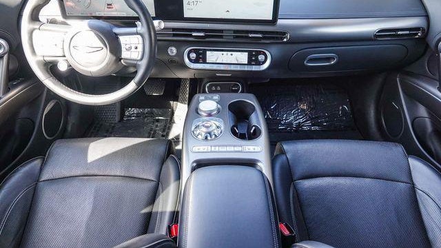 2023 Genesis GV60 Advanced