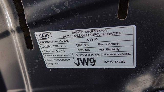 2023 Genesis GV60 Advanced