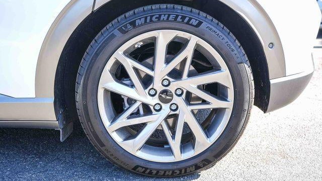 2023 Genesis GV60 Advanced