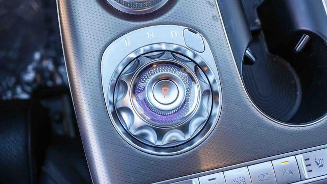 2023 Genesis GV60 Advanced