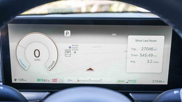 2023 Genesis GV60 Advanced