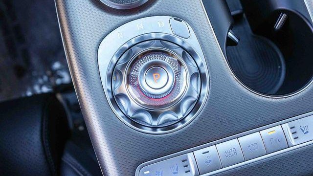 2023 Genesis GV60 Advanced