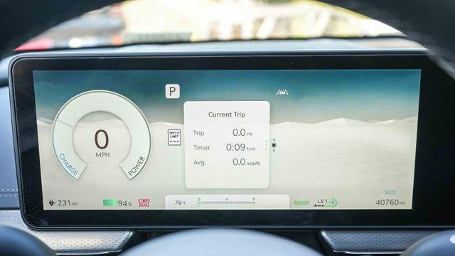 2023 Genesis GV60 Advanced