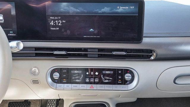 2023 Genesis GV60 Advanced