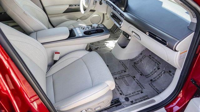 2023 Genesis GV60 Advanced