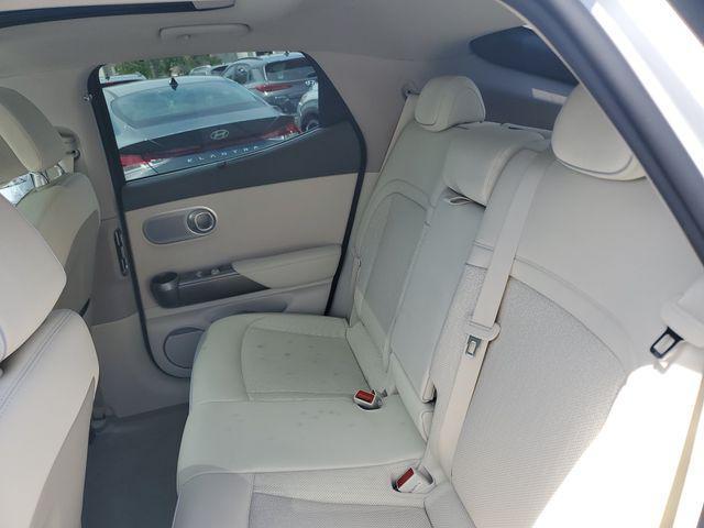 2023 Genesis Gv60 - $34,988