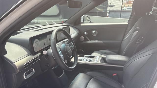 2023 Genesis GV60 Advanced