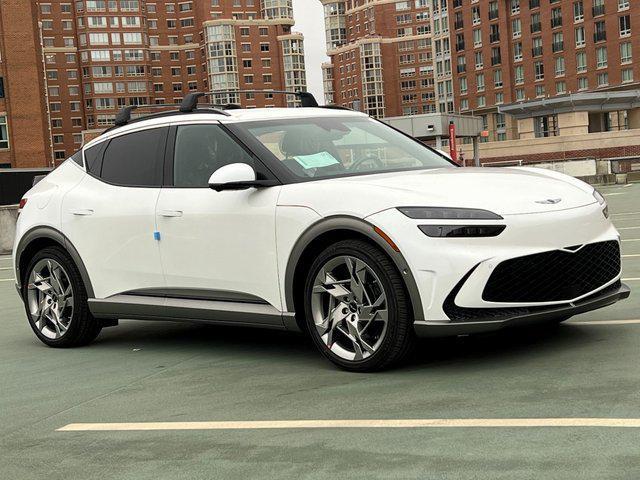 2025 Genesis Gv60 - $59,655