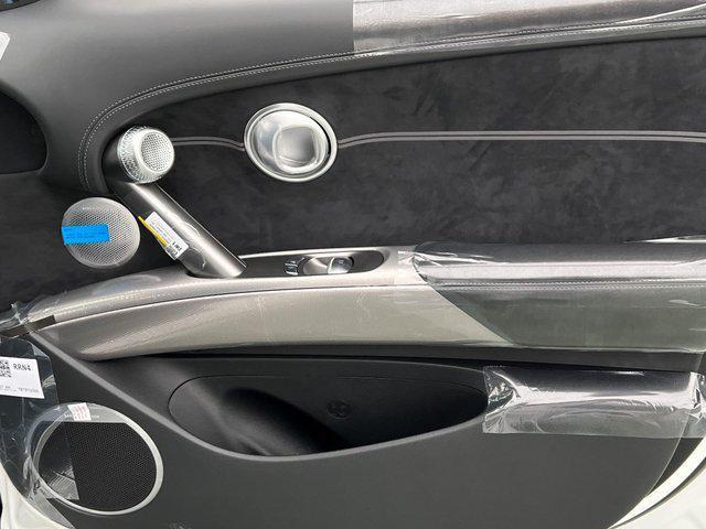2025 Genesis Gv60 - $59,655