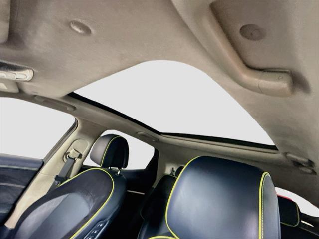 2023 Genesis Gv60 - $37,996