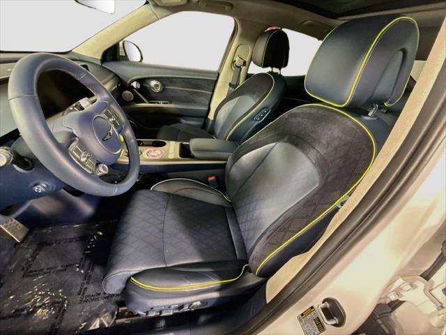 2023 Genesis Gv60 - $37,996
