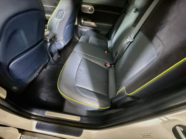 2023 Genesis Gv60 - $37,996