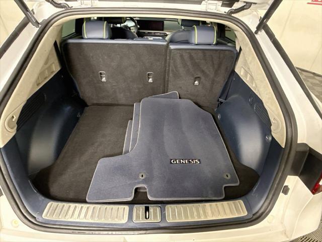 2023 Genesis Gv60 - $37,996