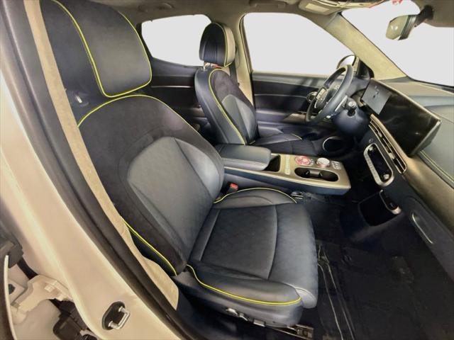 2023 Genesis Gv60 - $37,996