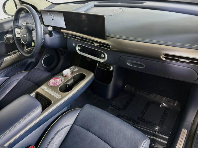 2023 Genesis Gv60 - $37,996