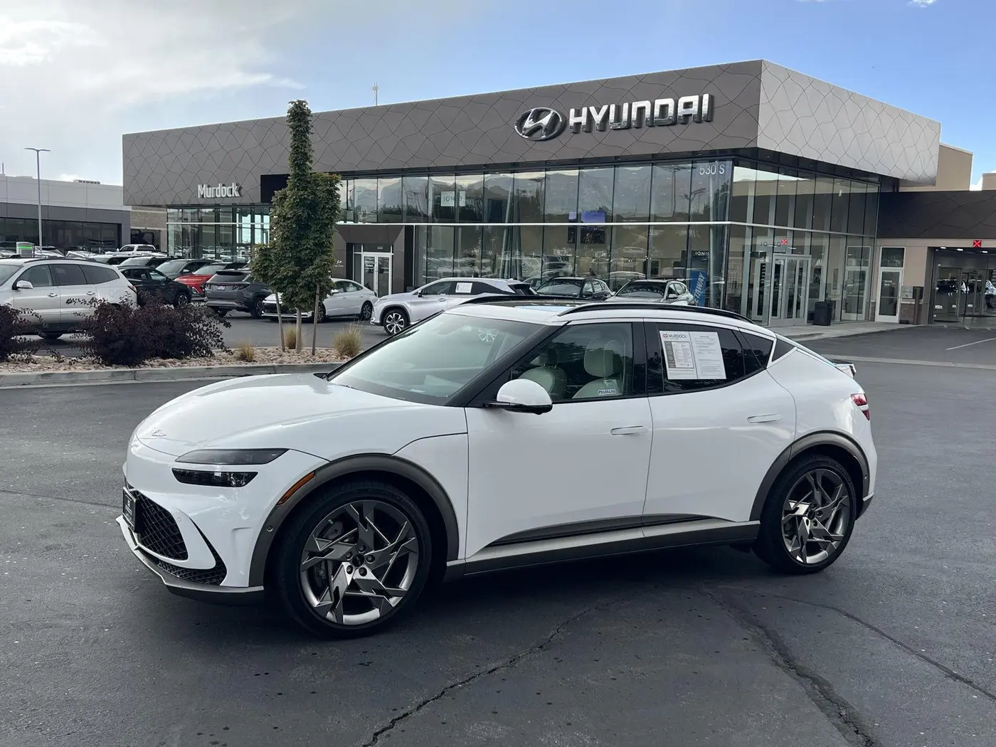 2023 Genesis Gv60 - $39,236