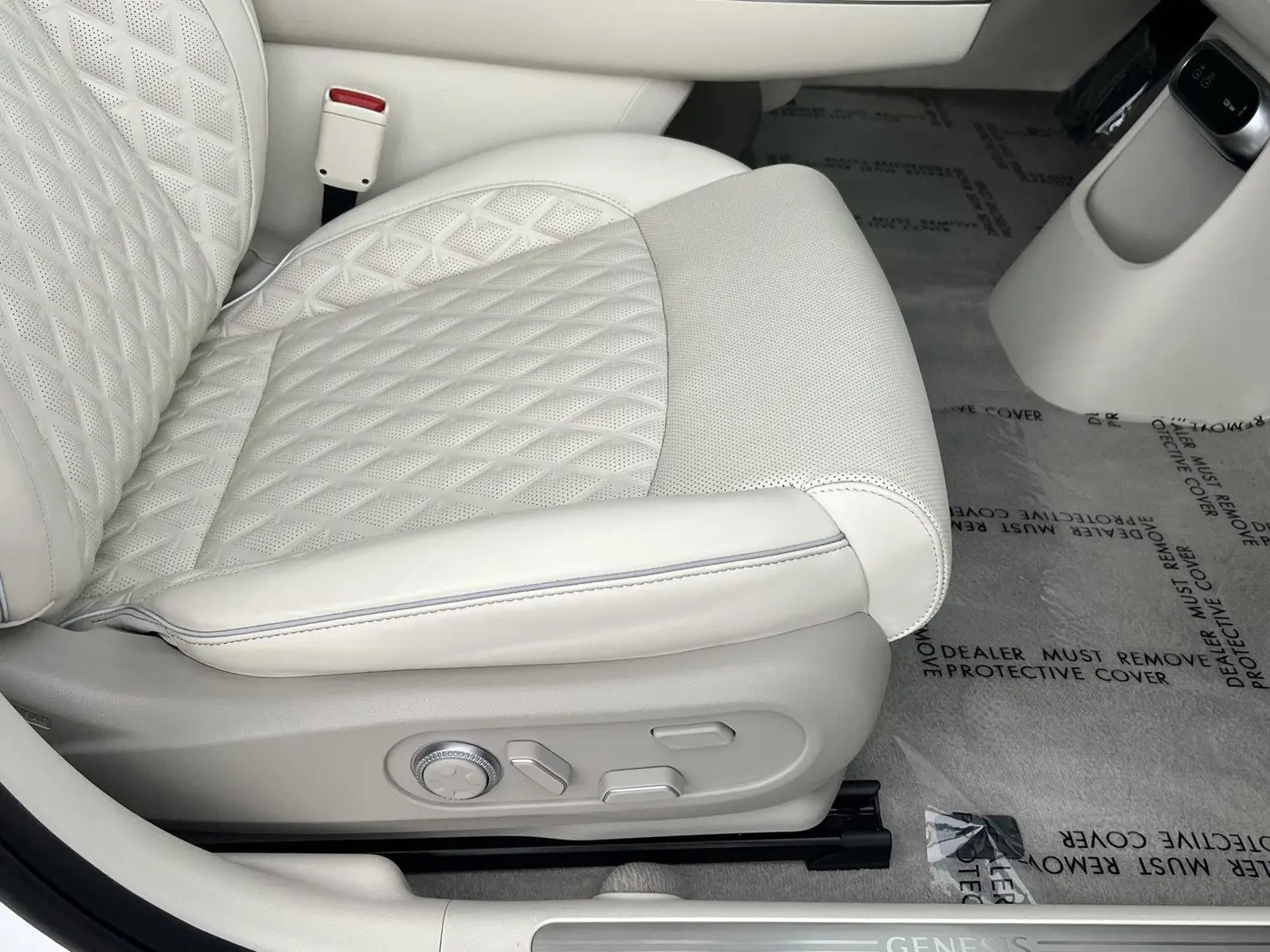 2023 Genesis Gv60 - $39,236