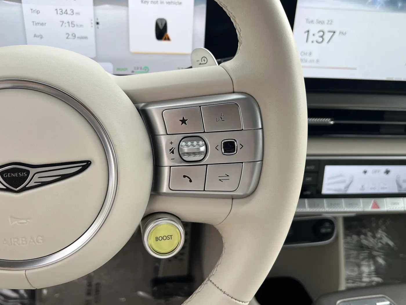 2023 Genesis Gv60 - $39,236