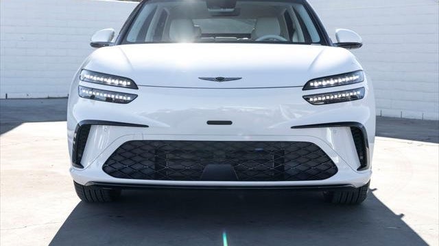 2026 Genesis GV60 Standard