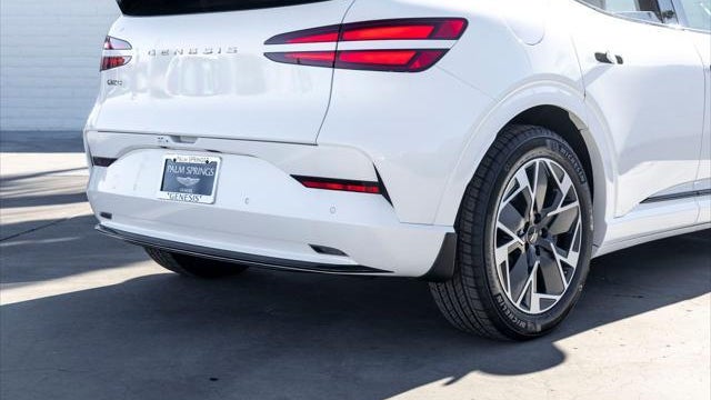 2026 Genesis GV60 Standard
