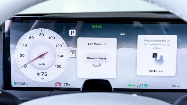 2026 Genesis GV60 Standard