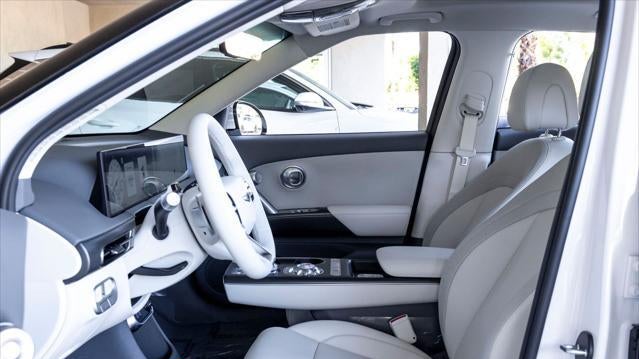 2026 Genesis GV60 Standard