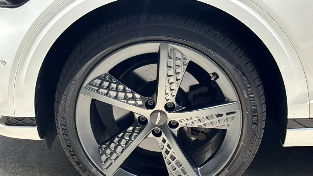 2022 Genesis GV70 2.5T Standard