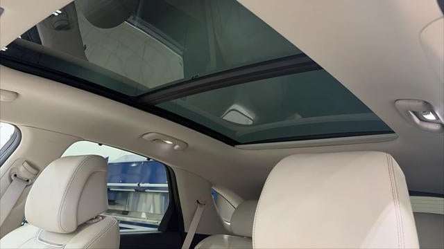 2022 Genesis GV70 2.5T Standard