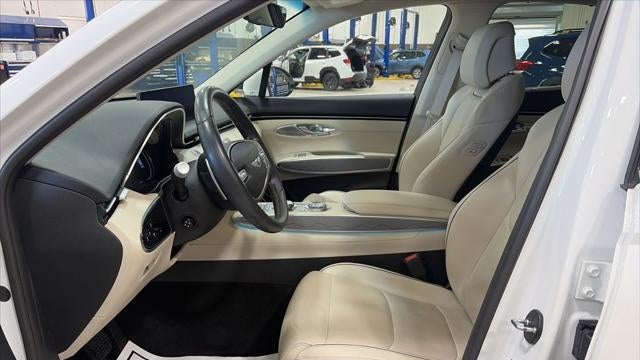 2022 Genesis GV70 2.5T Standard