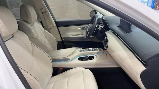 2022 Genesis GV70 2.5T Standard
