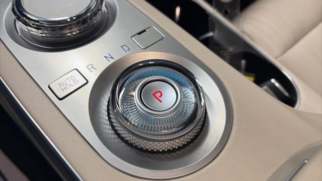 2022 Genesis GV70 2.5T Standard