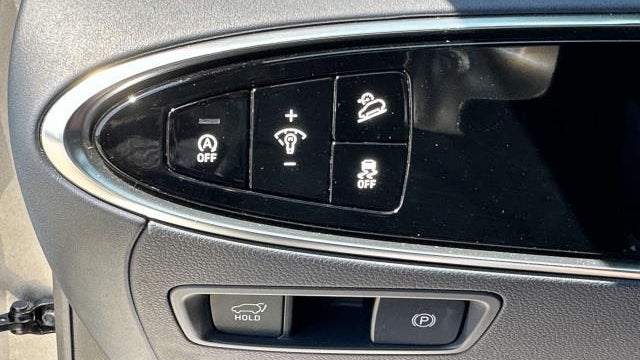 2023 Genesis GV70 2.5T Standard