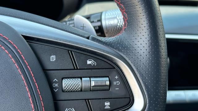 2023 Genesis GV70 2.5T Standard