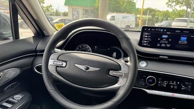 2023 Genesis GV70 2.5T Standard