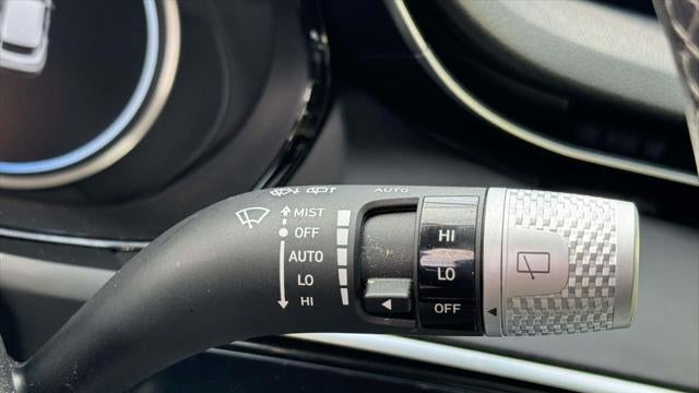 2023 Genesis GV70 2.5T Standard