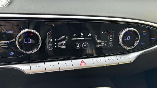 2023 Genesis GV70 2.5T Standard