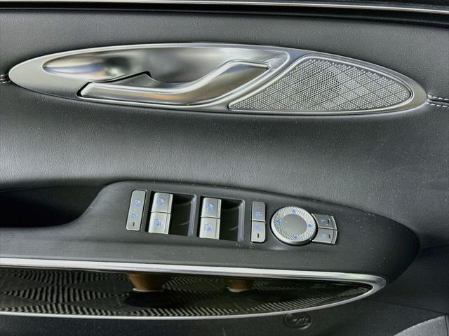 2025 Genesis Gv70 - $36,989