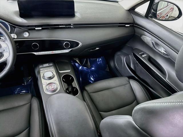 2025 Genesis Gv70 - $36,989