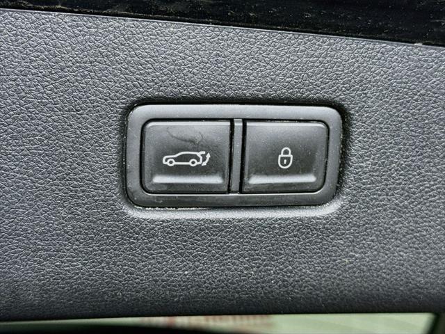 2025 Genesis Gv70 - $36,989