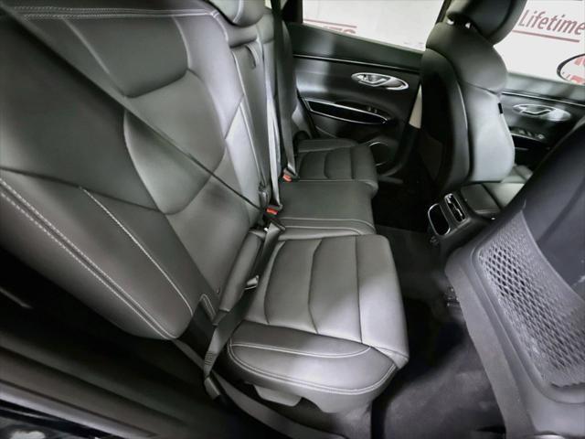 2025 Genesis Gv70 - $36,989